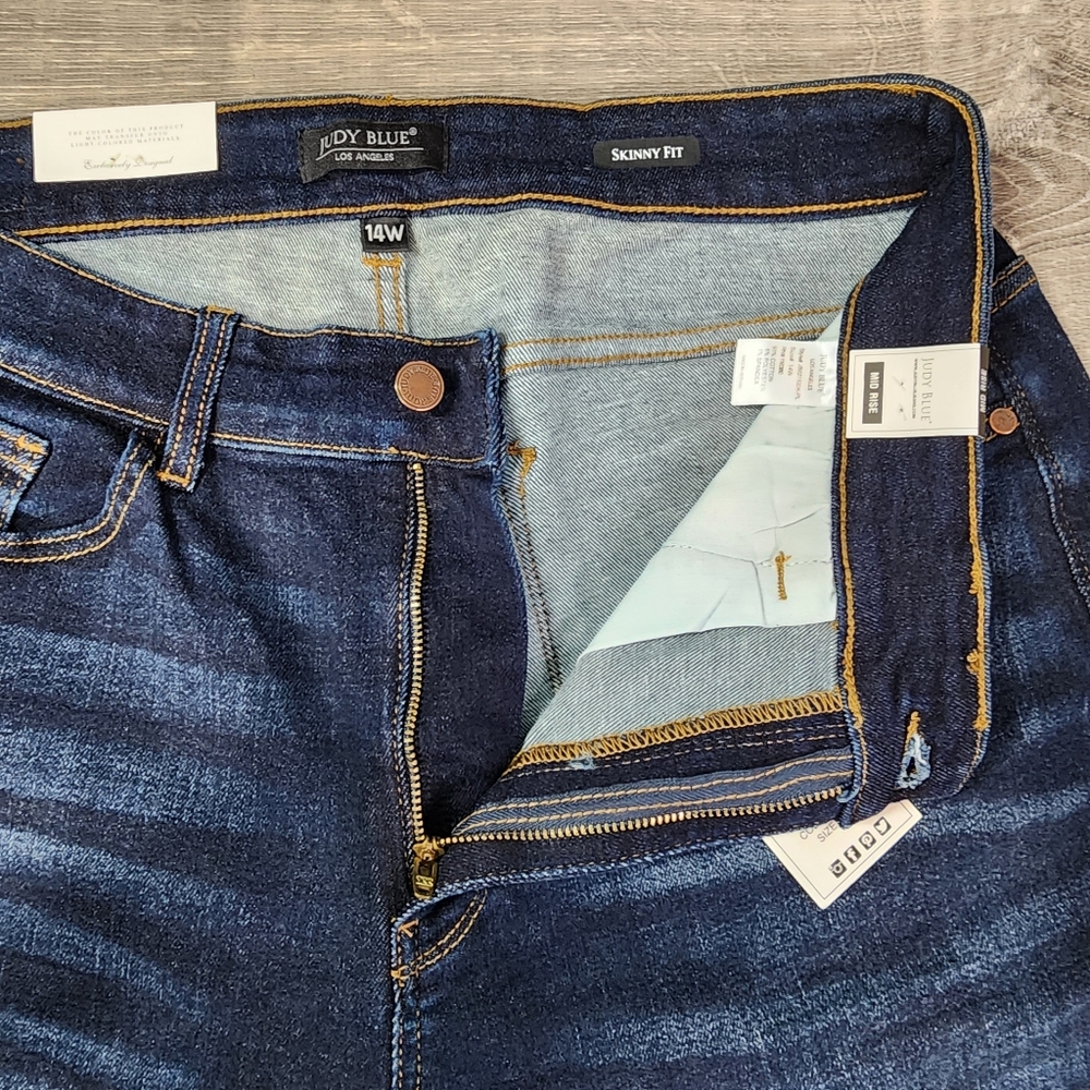 NWT JUDY BLUE Dark Wash Classic Denim Mid Rise Skinny Fit Jean 14 W - Picture 4 of 16
